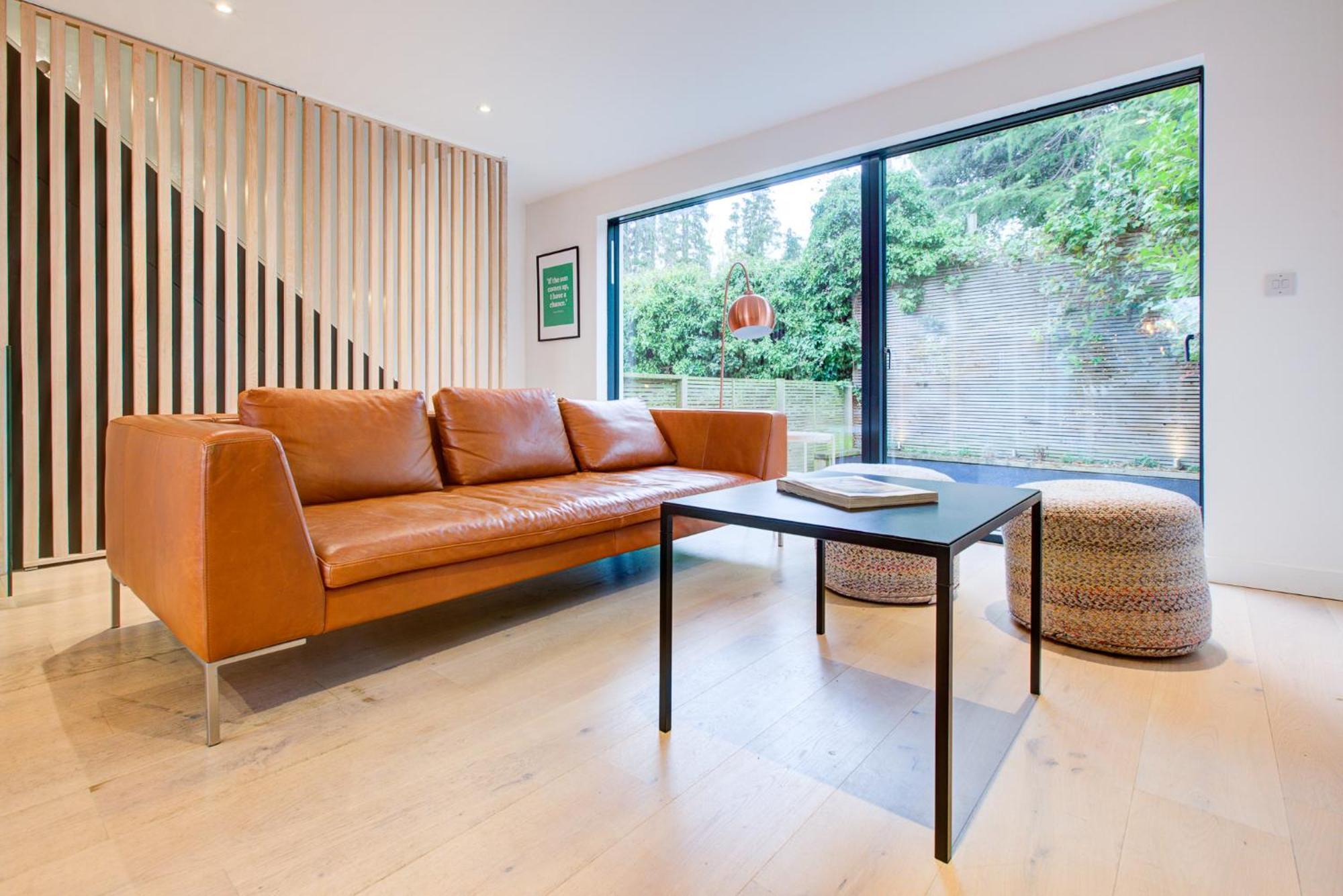 Neoteric Home Wimbledon Village Лондон Екстер'єр фото
