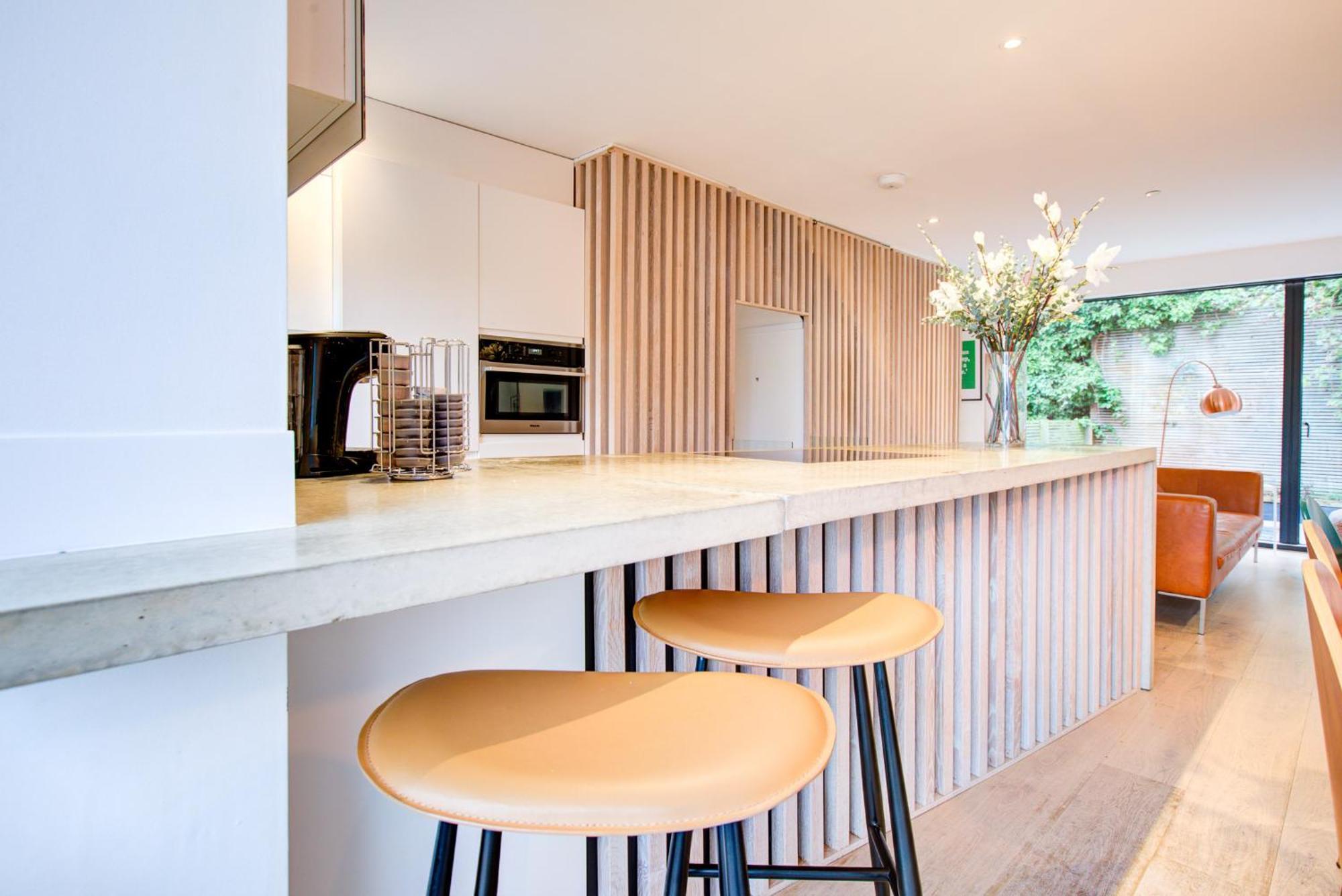 Neoteric Home Wimbledon Village Лондон Екстер'єр фото