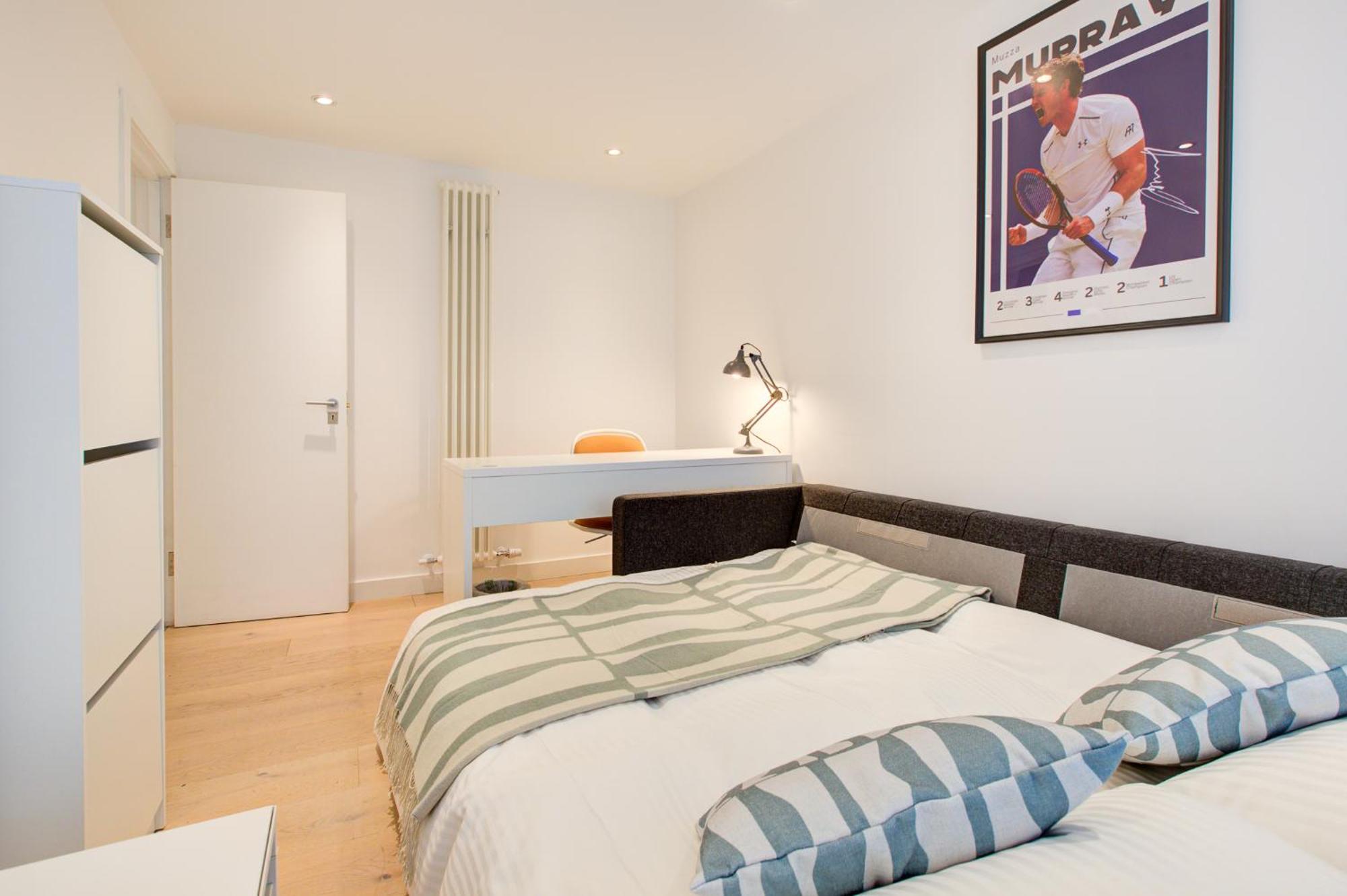 Neoteric Home Wimbledon Village Лондон Екстер'єр фото
