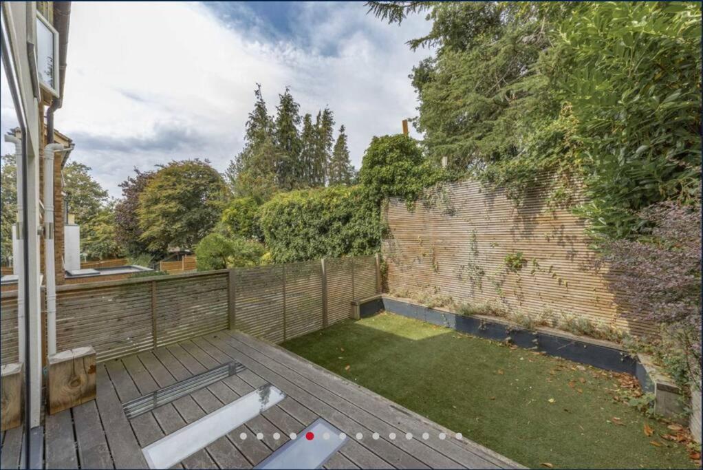 Neoteric Home Wimbledon Village Лондон Екстер'єр фото